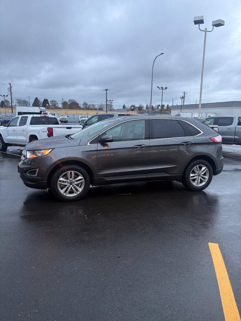 Used 2017 Ford Edge SEL w/ Equipment Group 201A AWD/4WD image 3