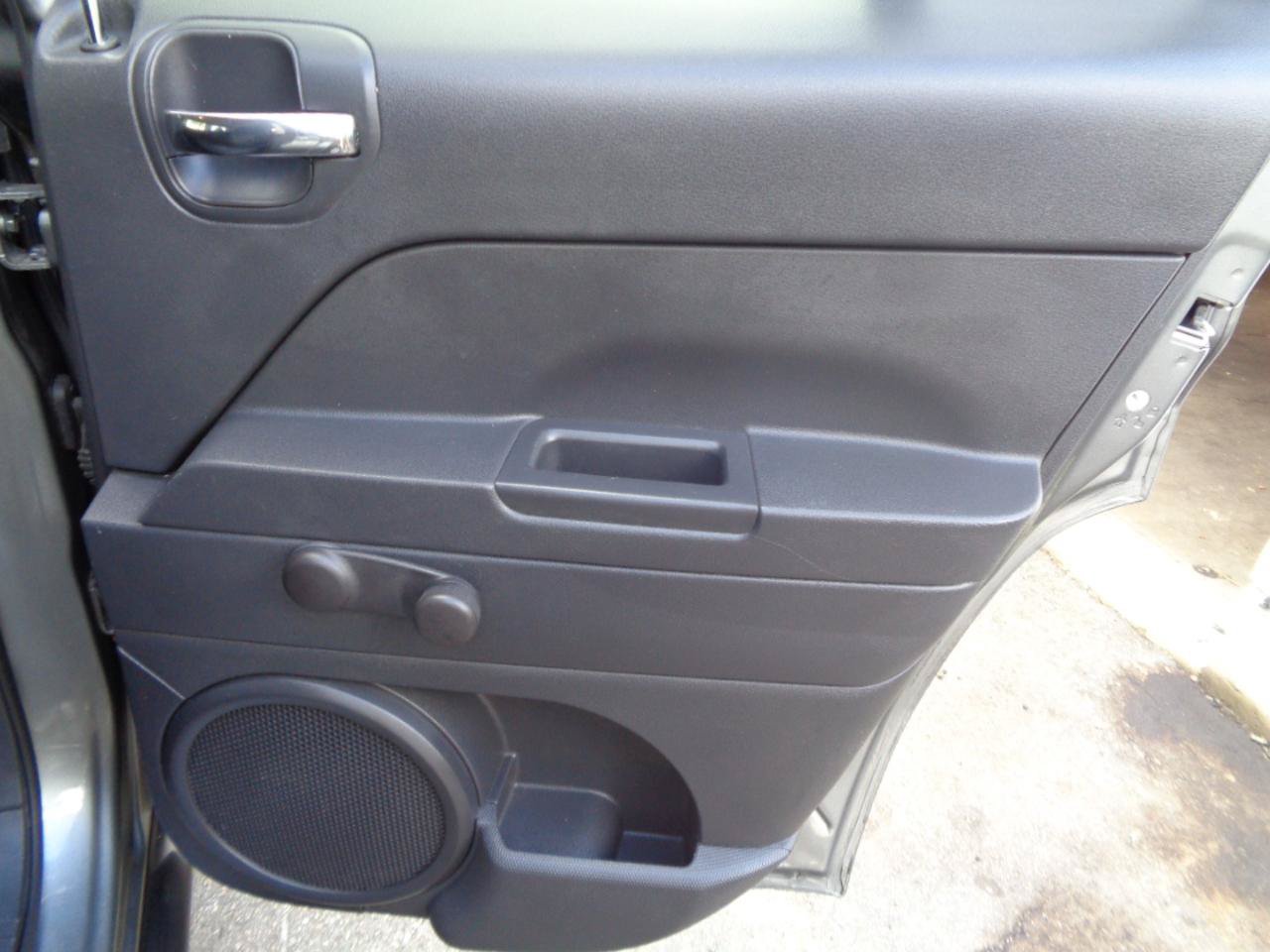 Used 2012 Jeep Patriot Sport FWD image 11