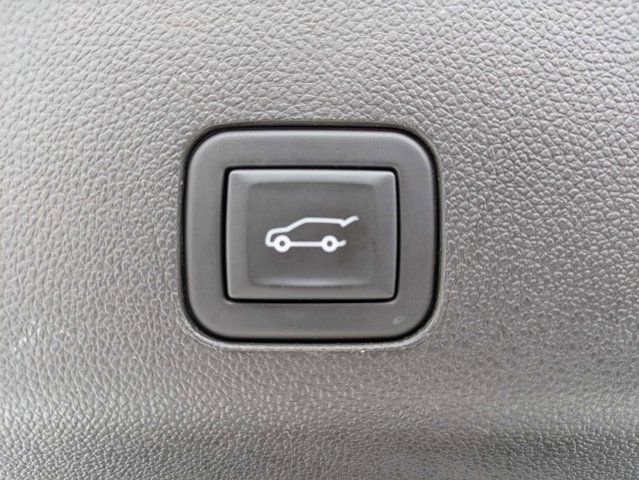 Used 2023 Chevrolet Tahoe Z71 AWD/4WD image 12