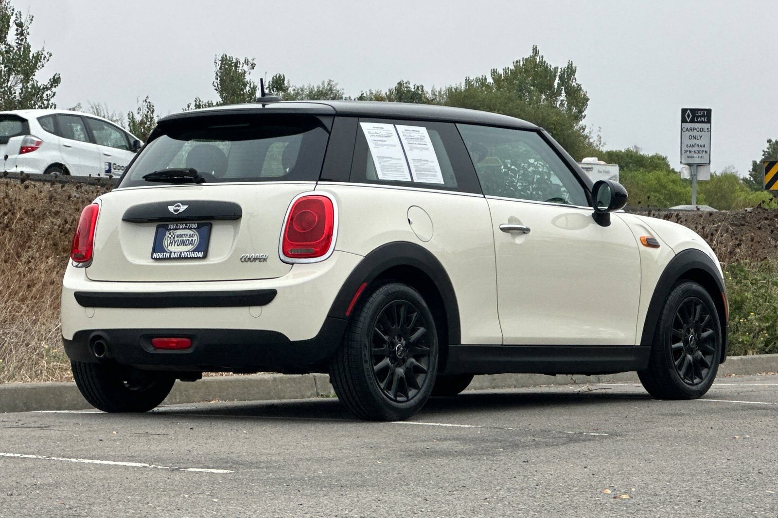 Used 2016 MINI Cooper 2-Door Hardtop FWD image 4