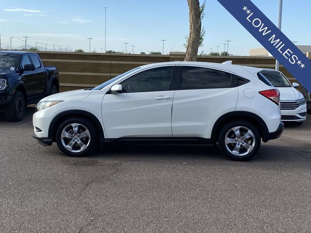 Used 2018 Honda HR-V LX image 2