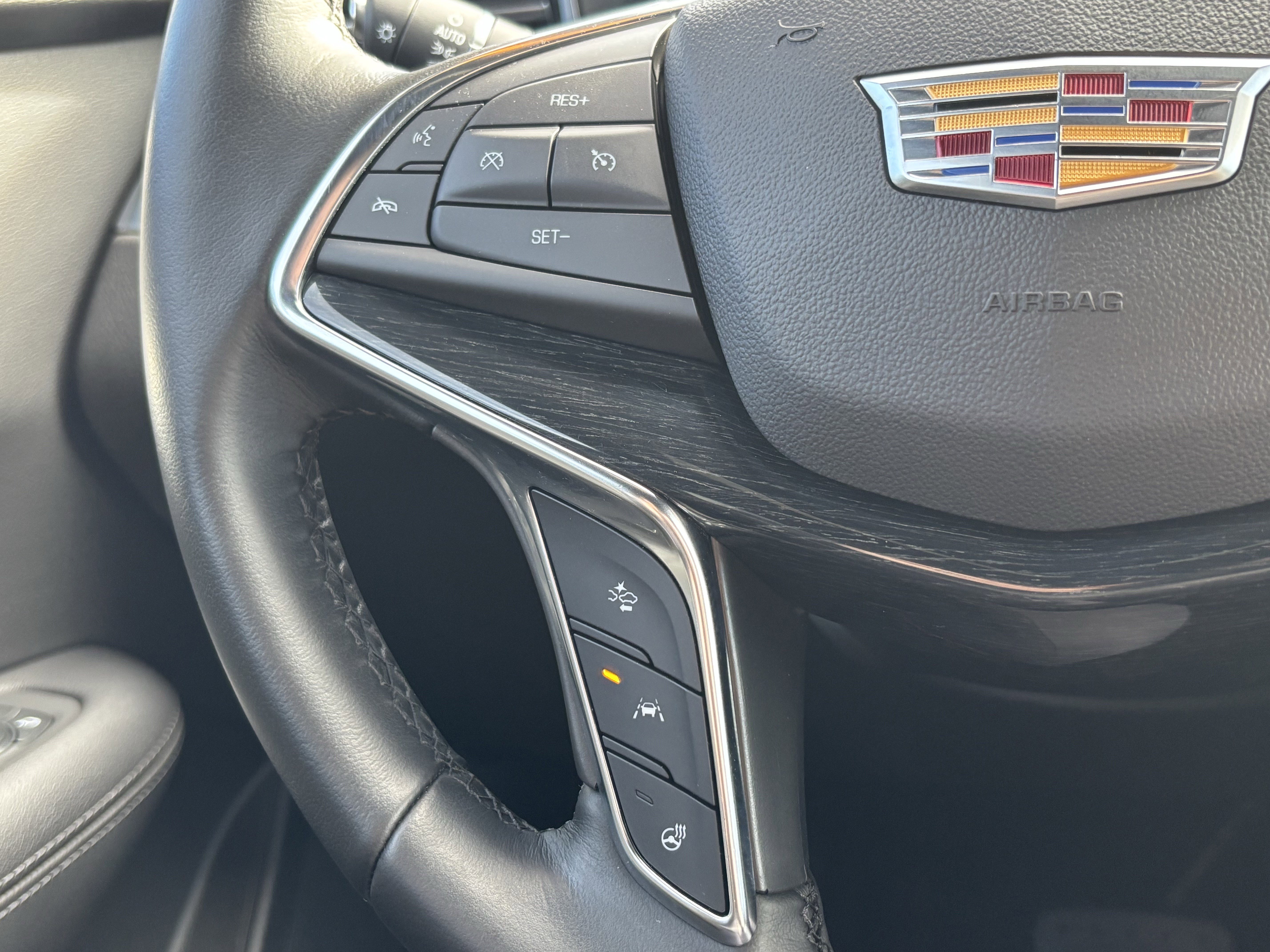 Used 2021 Cadillac XT5 Premium Luxury image 19