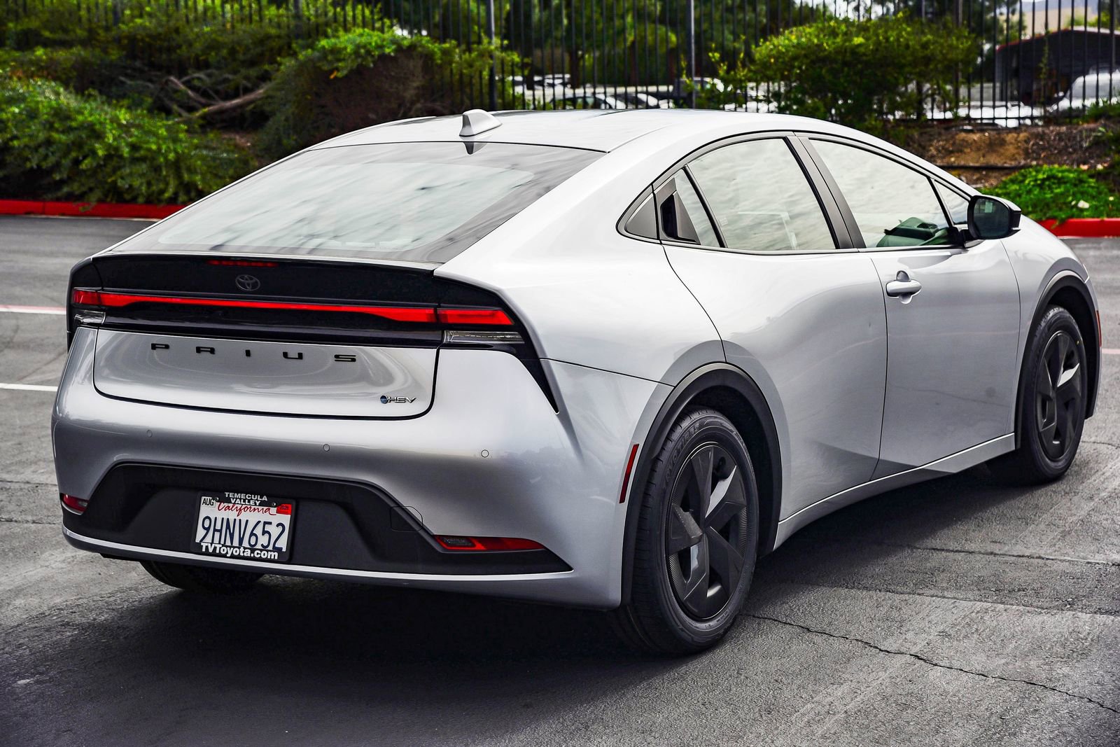 Used 2023 Toyota Prius LE image 7