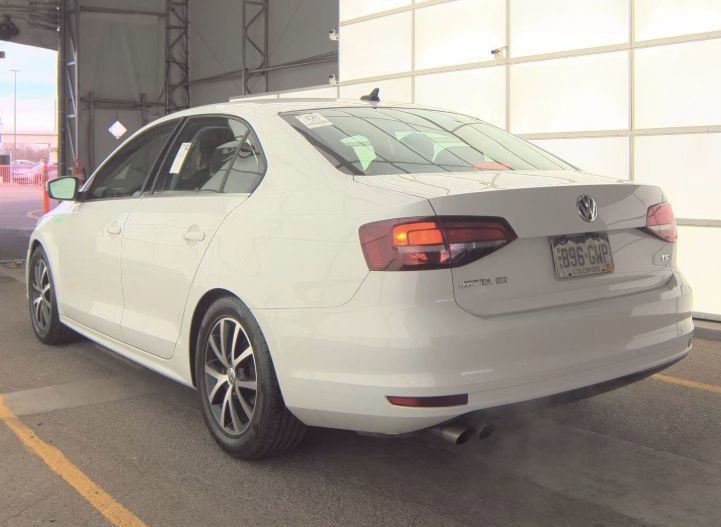 Used 2018 Volkswagen Jetta SE FWD image 7