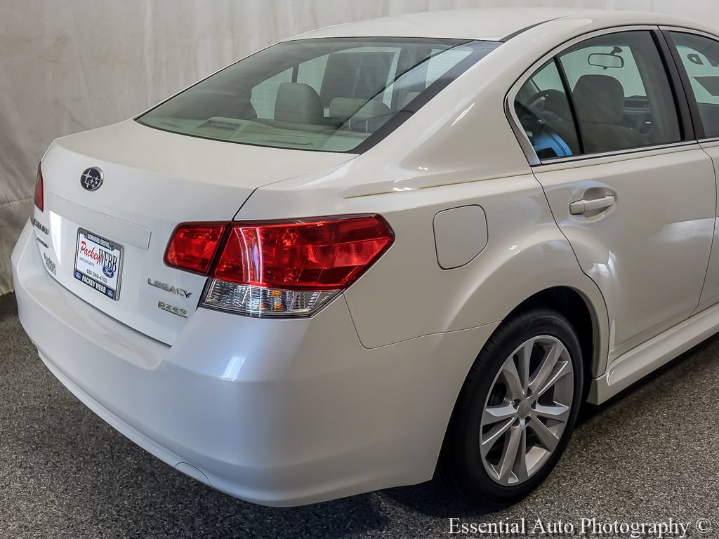 Used 2013 Subaru Legacy 2.5i Premium w/ All-Weather Pkg AWD/4WD image 7