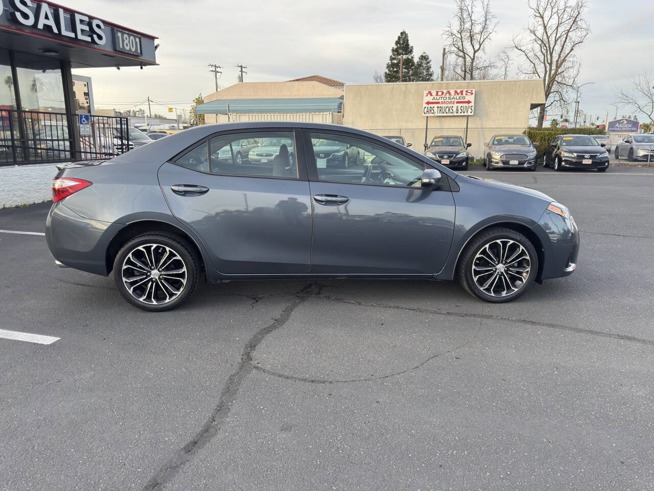 Used 2015 Toyota Corolla S FWD image 2