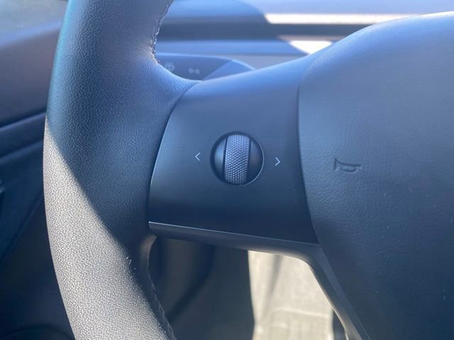 Used 2021 Tesla Model 3 Standard Range Plus image 42