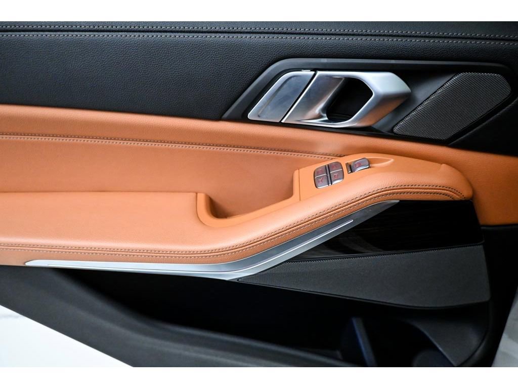 Used 2020 BMW X7 xDrive40i w/ Premium Package image 23