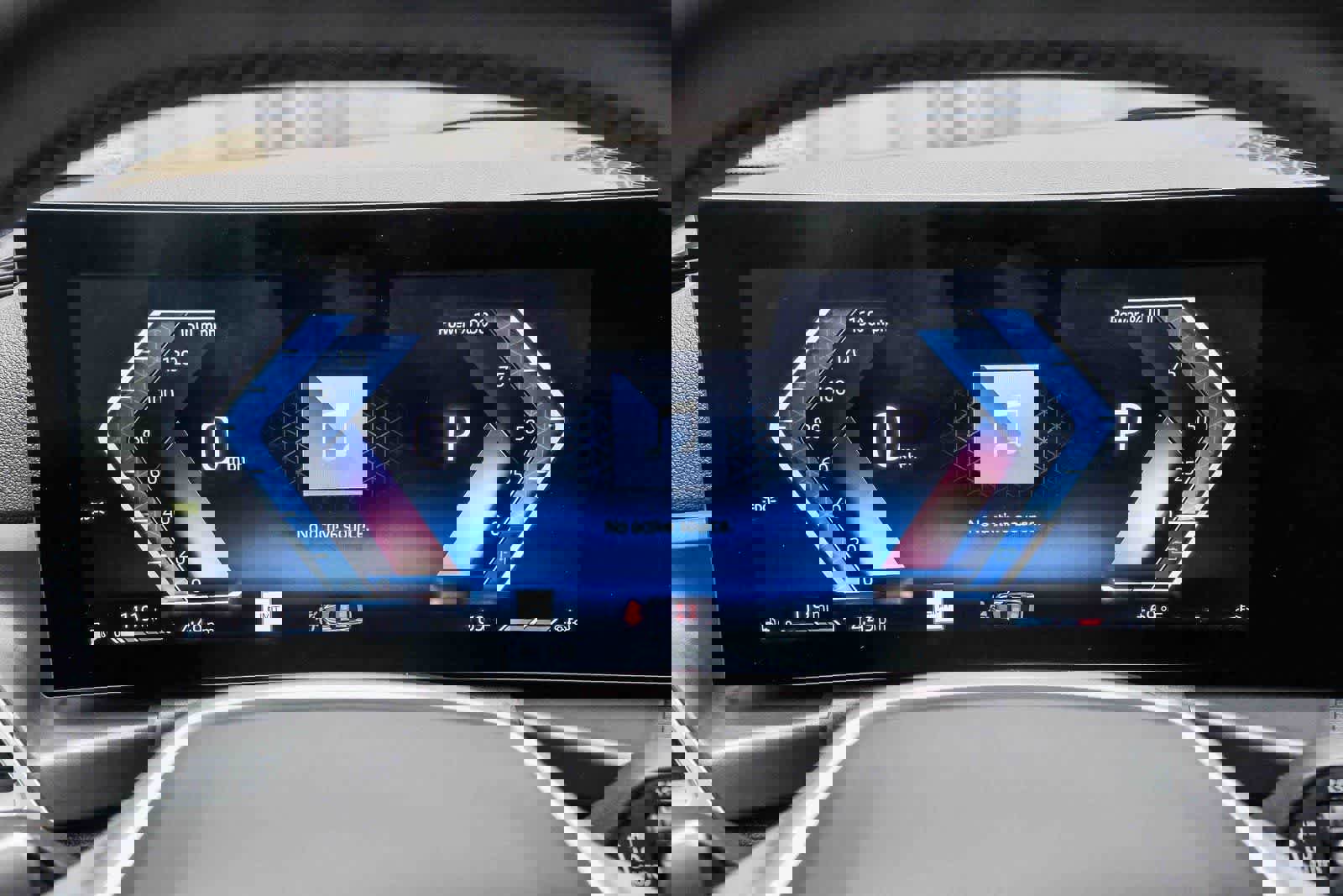 Used 2025 BMW 430i Coupe w/ Convenience Package image 23