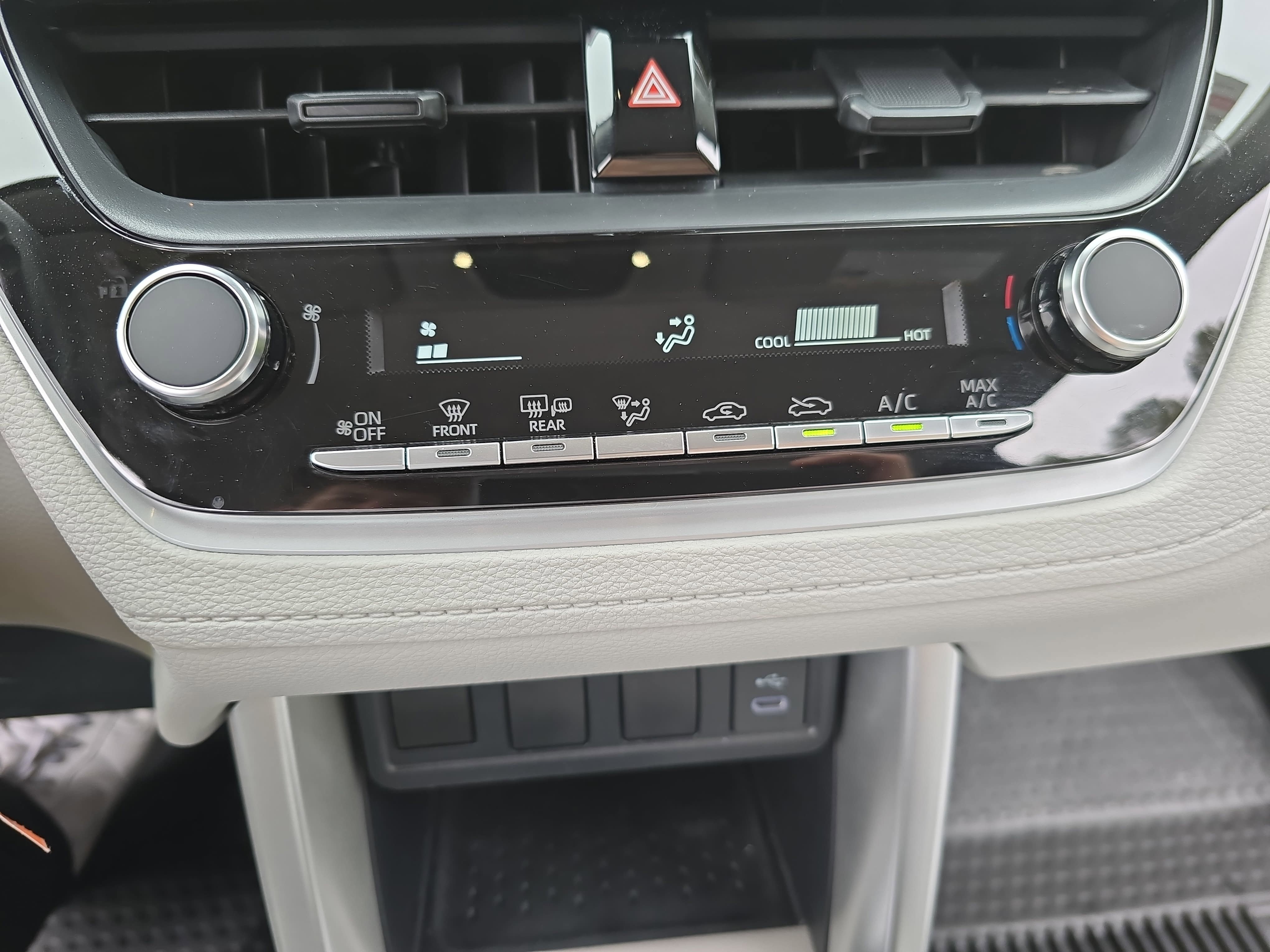 Used 2024 Toyota Corolla Cross L FWD image 19