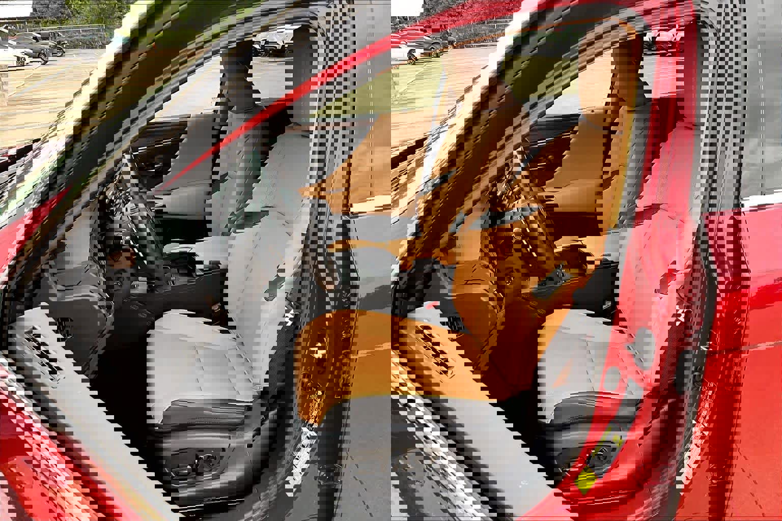 Certified 2025 Lexus ES 300h w/ Premium Package image 8