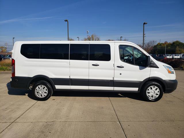 Used 2016 Ford Transit 350 XLT image 4