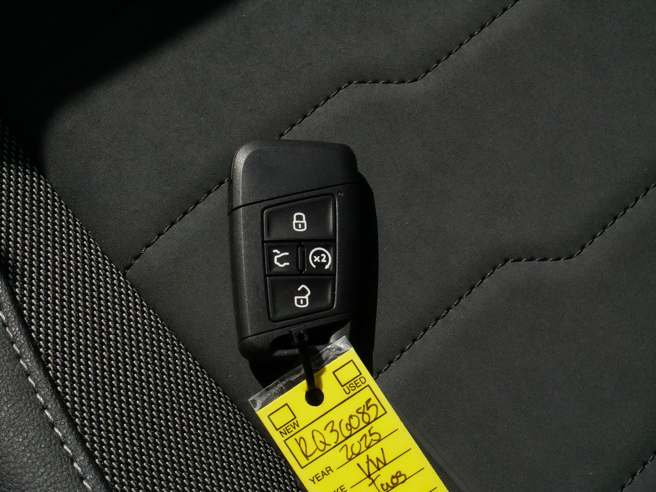 Certified 2025 Volkswagen Taos SE AWD/4WD image 31