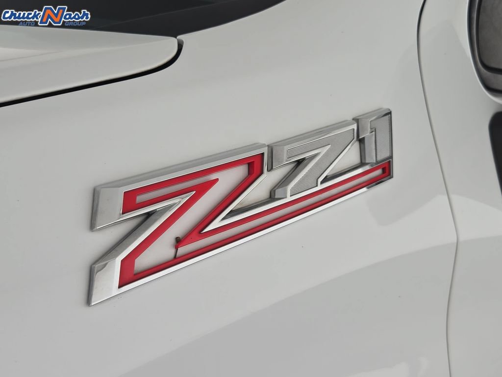 Used 2022 Chevrolet Silverado 1500 LT AWD/4WD image 36