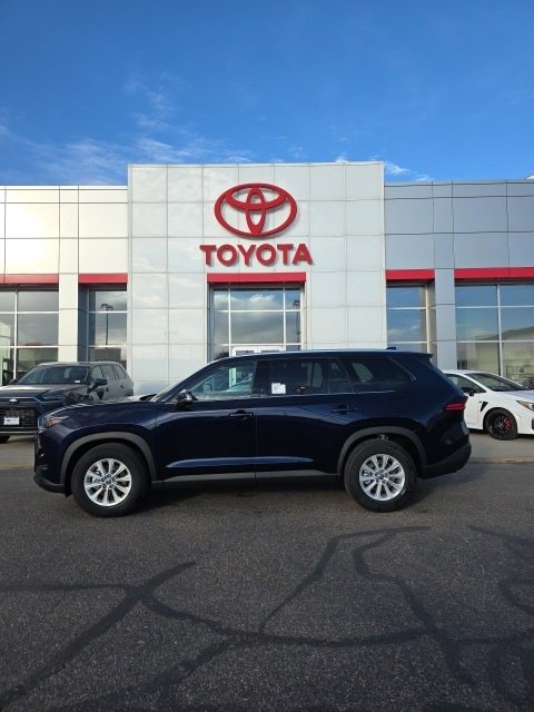 New 2026 Toyota Grand Highlander XLE image 2