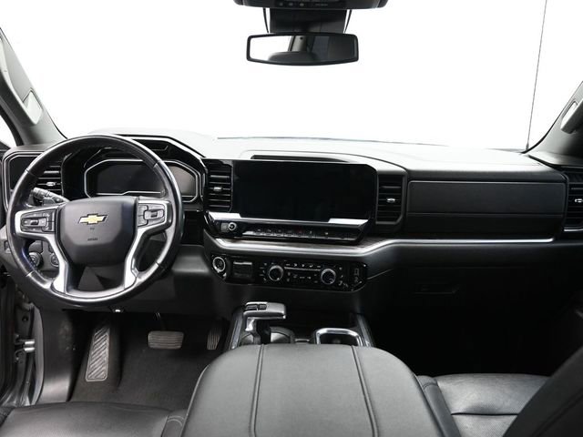 Used 2023 Chevrolet Silverado 1500 LTZ RWD image 22