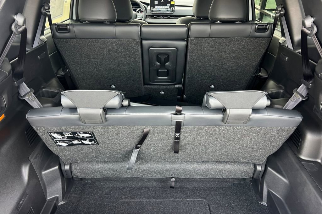 New 2025 Mitsubishi Outlander SE image 16