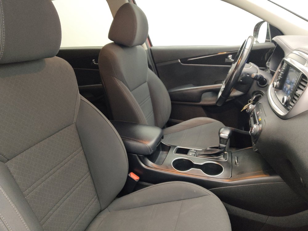 Used 2019 Kia Sorento S image 21