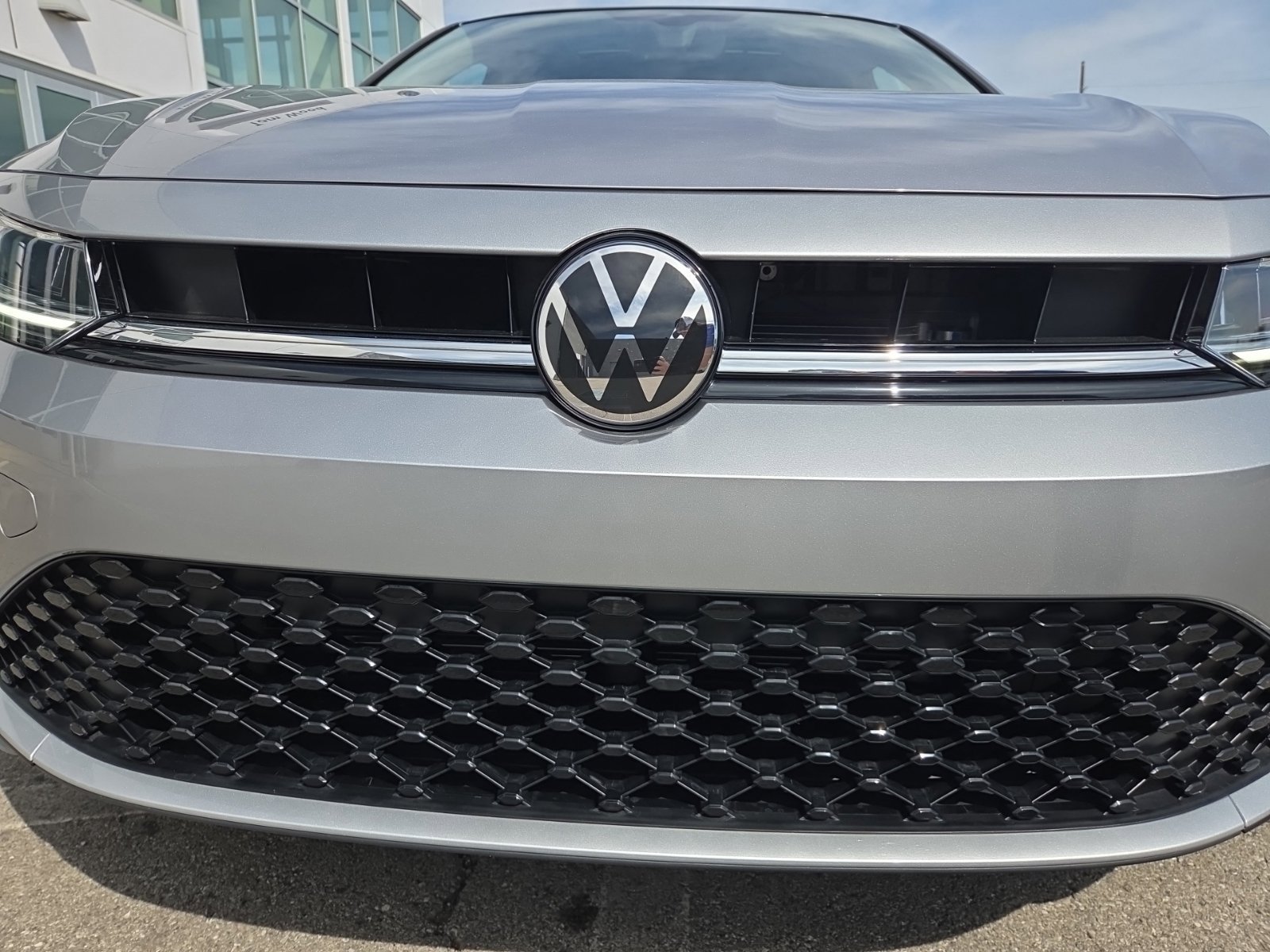New 2027 Volkswagen Jetta SE FWD image 15