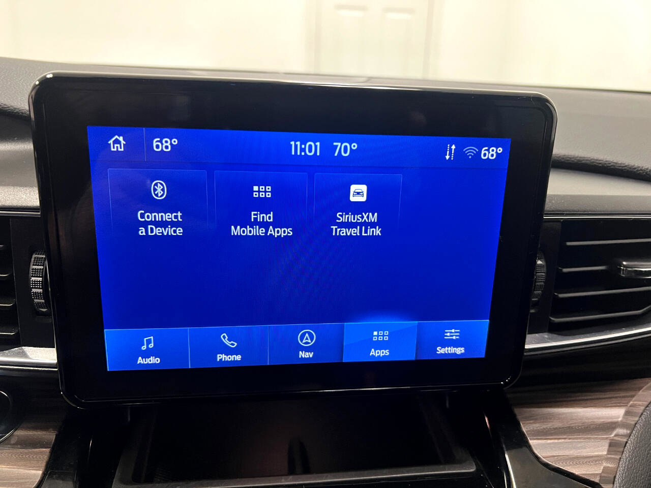 Used 2024 Ford Explorer Limited image 39