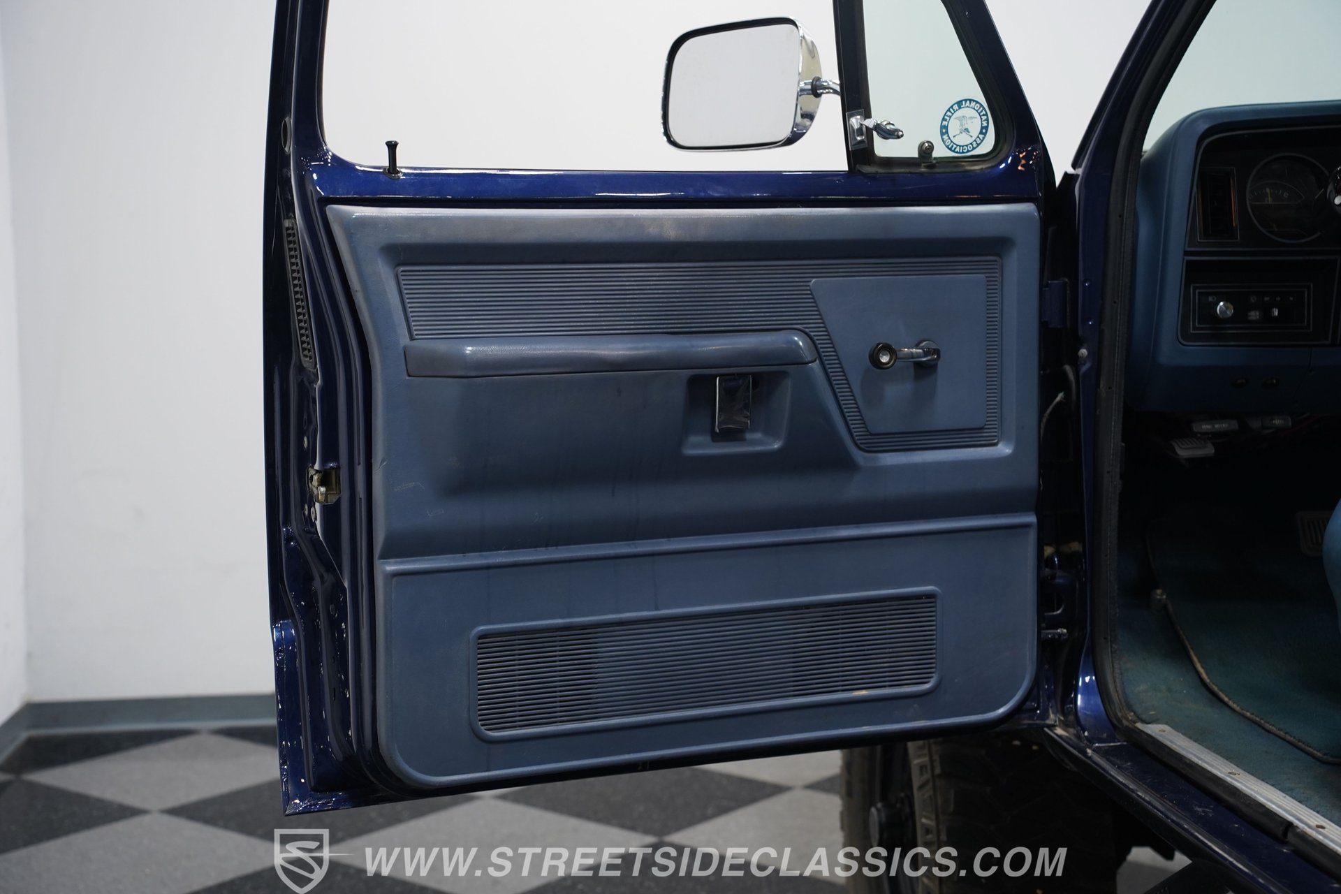 Used 1988 Dodge D/W Truck 250 AWD/4WD image 37