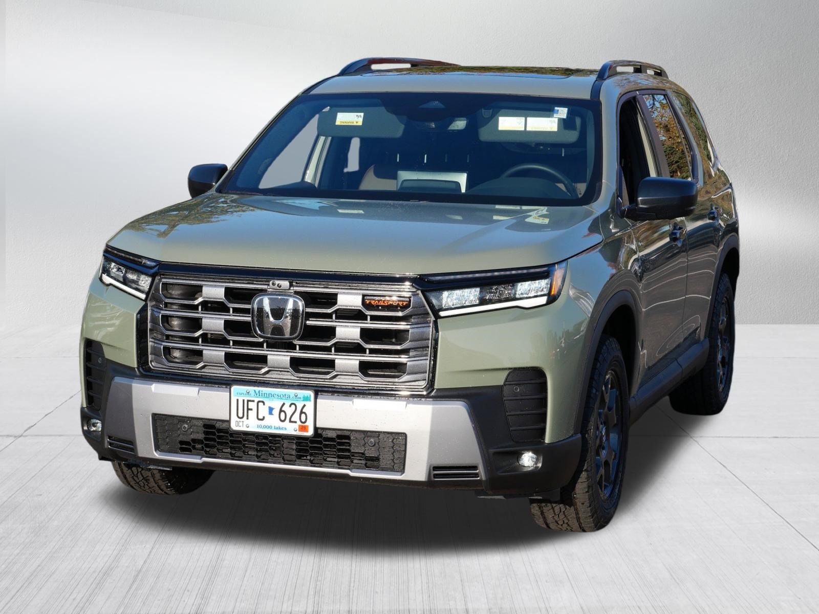 Certified 2026 Honda Pilot TrailSport image 2