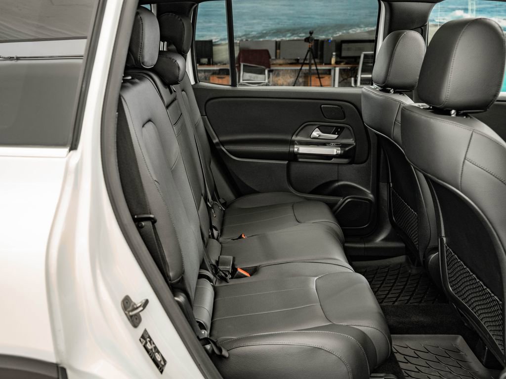 Certified 2024 Mercedes-Benz GLB 250 4MATIC image 45