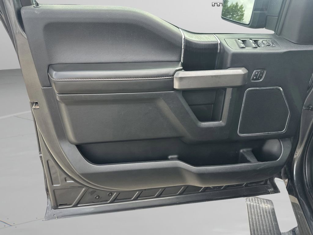 Used 2020 Ford F150 Platinum RWD image 9