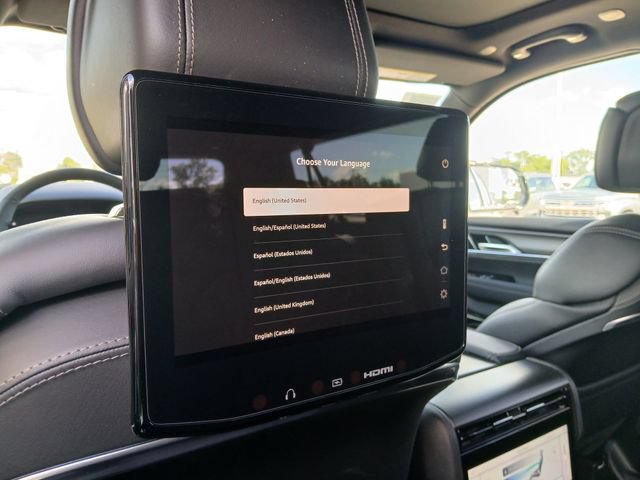 New 2026 Jeep Grand Wagoneer L Summit w/ Rear Seat Video Group I AWD/4WD image 34