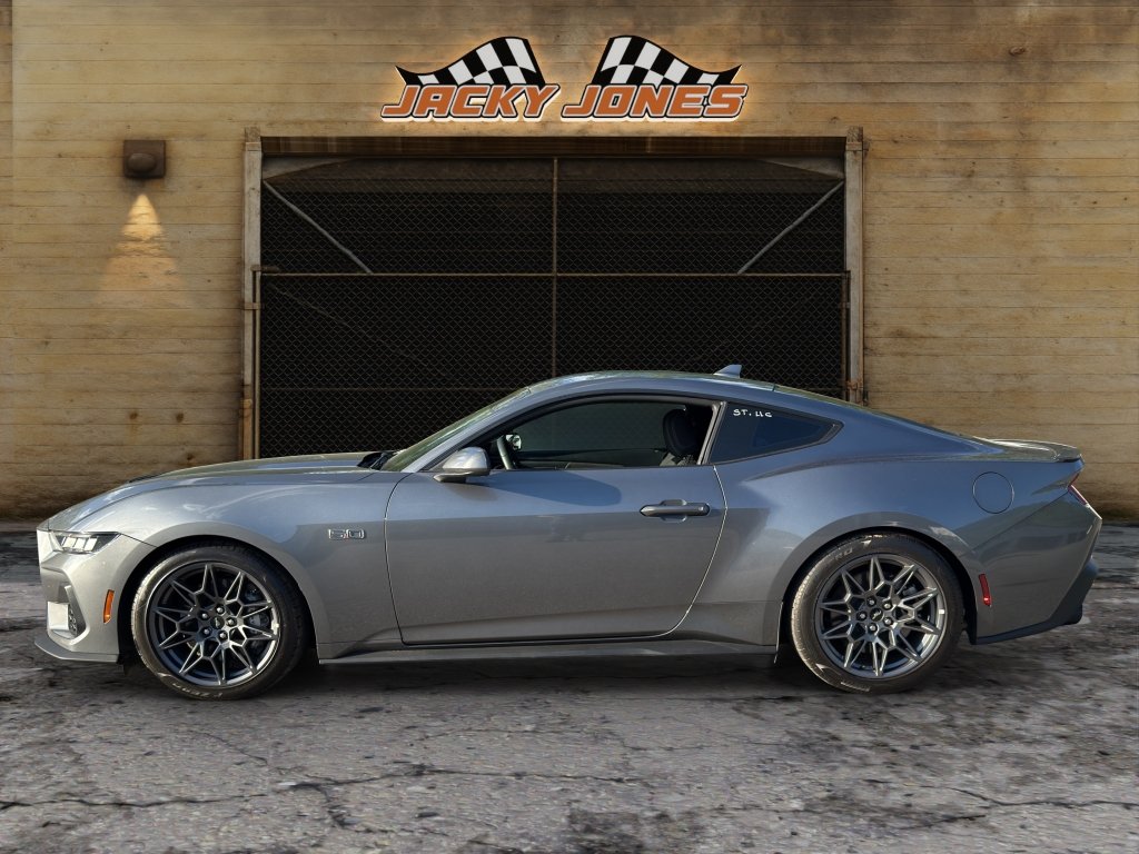 Used 2024 Ford Mustang GT RWD video 2