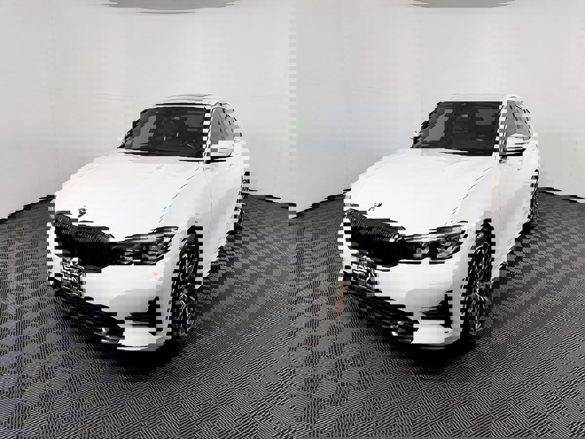 Used 2019 BMW 330i Sedan image 3