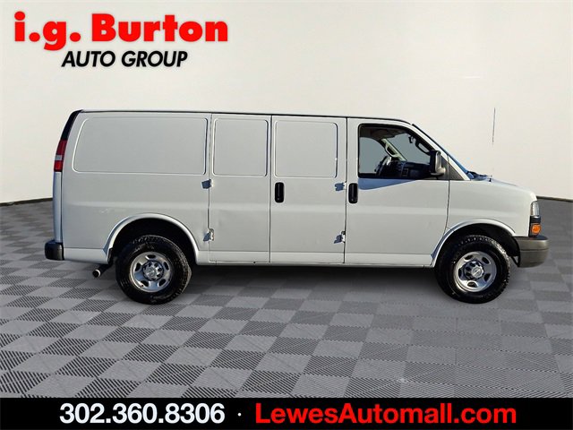 Used 2019 Chevrolet Express 2500 image 7