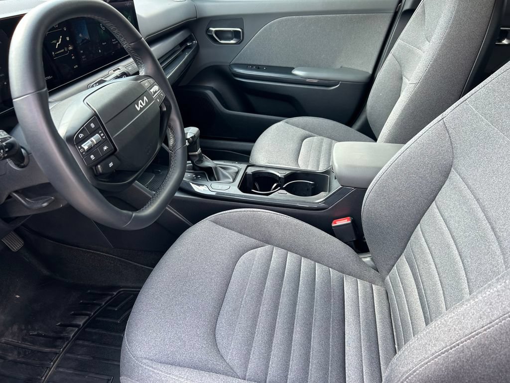 Used 2025 Kia K4 EX FWD image 11