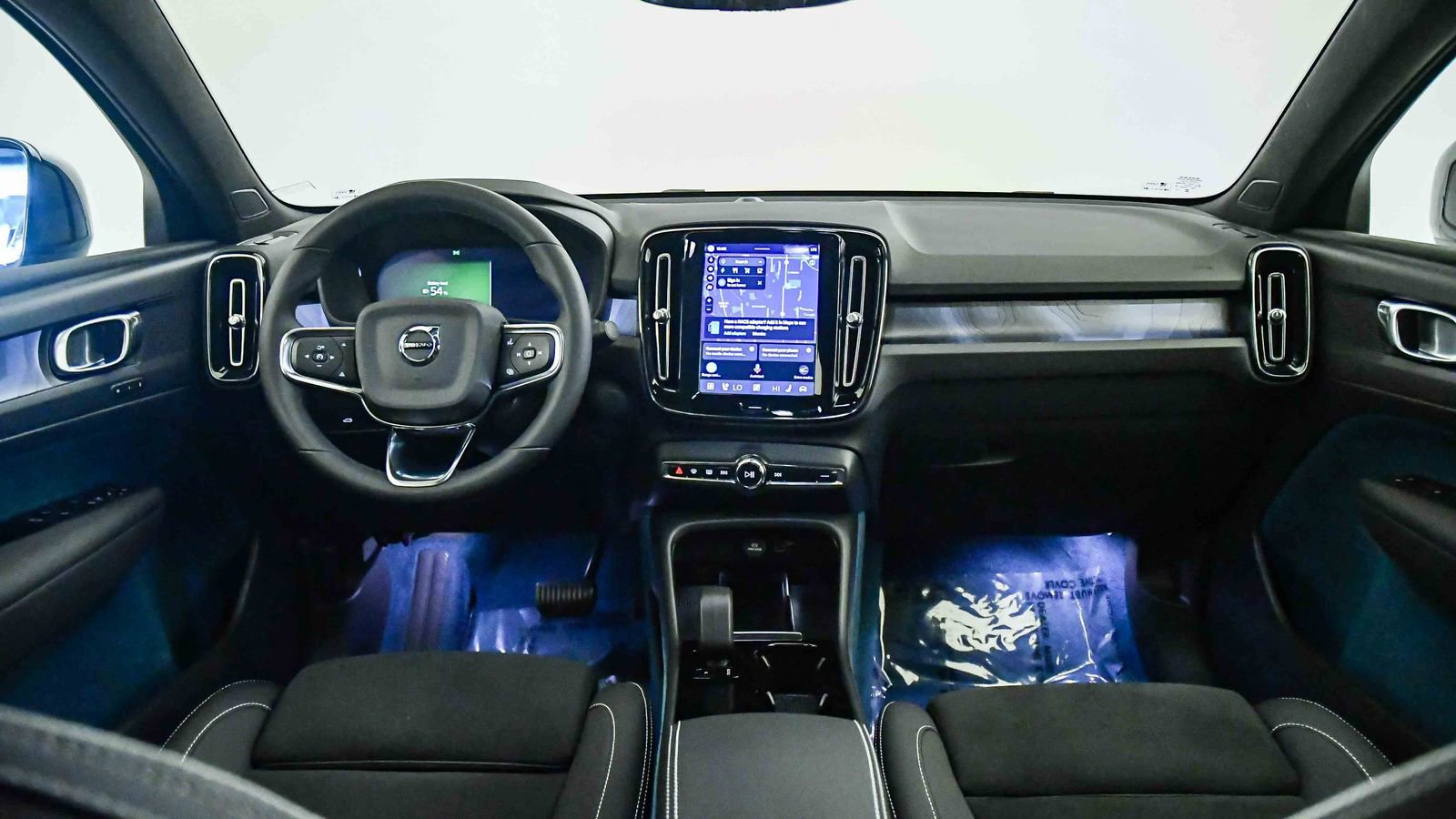Certified 2023 Volvo C40 P8 Recharge Plus w/ Climate Package AWD/4WD image 16