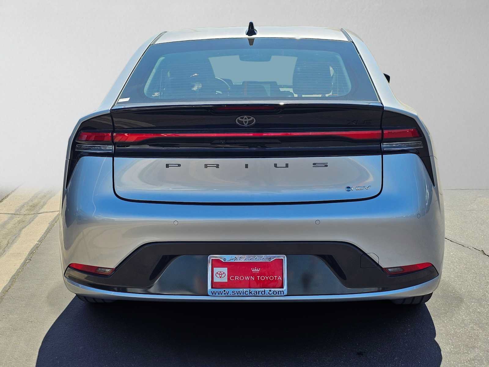 Certified 2026 Toyota Prius XLE FWD image 4