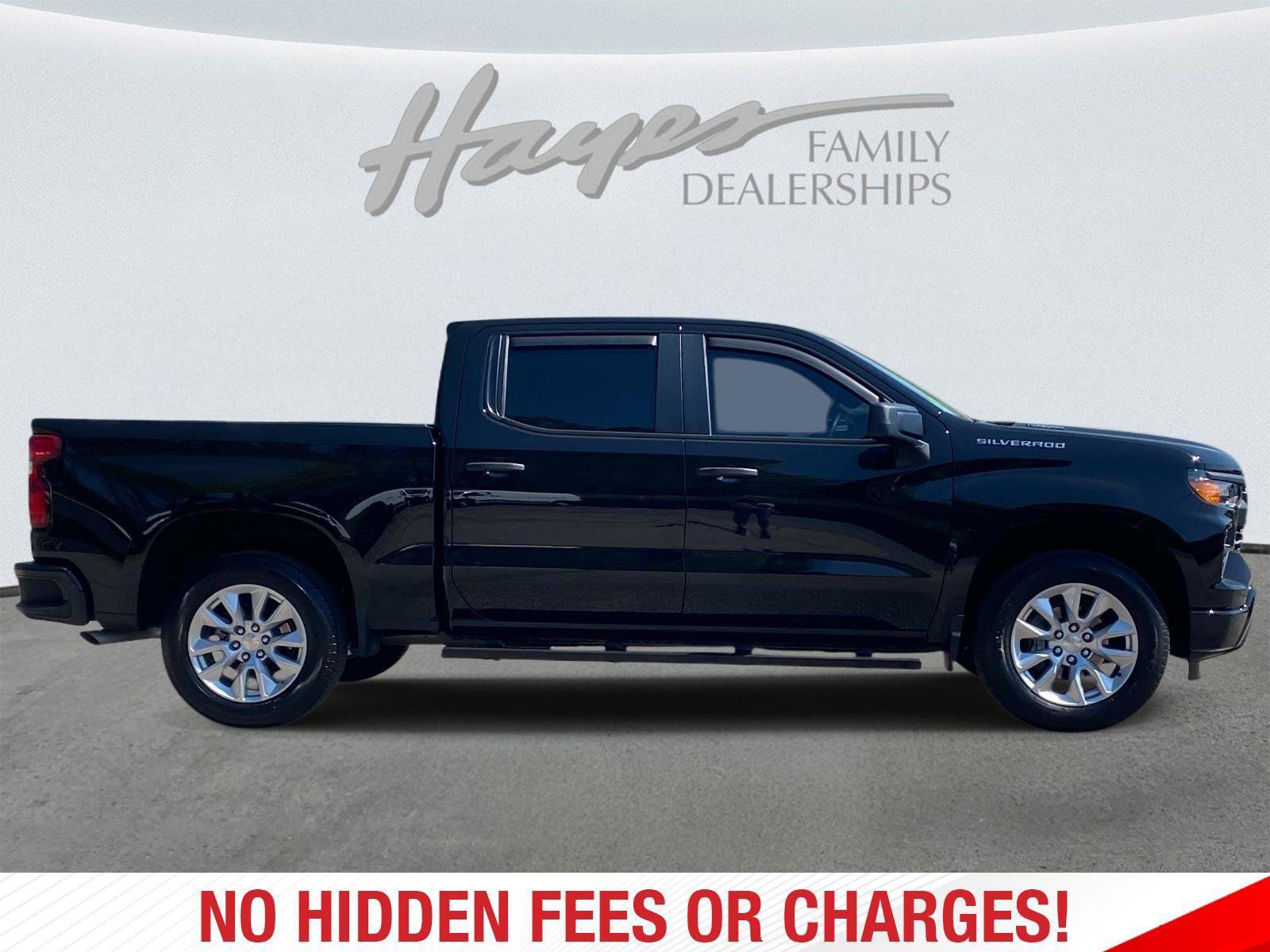 Used 2024 Chevrolet Silverado 1500 Custom image 2