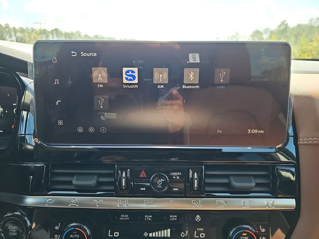 New 2026 Nissan Pathfinder Platinum FWD image 26