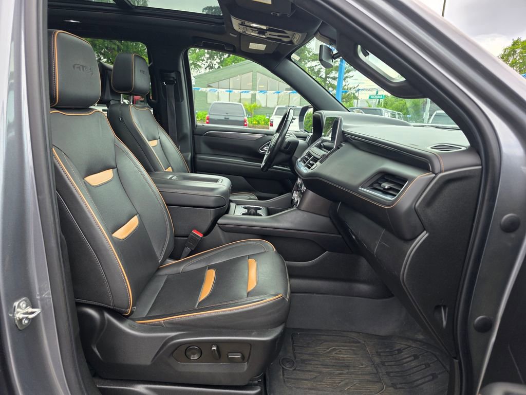 Used 2021 GMC Yukon AT4 w/ Rear Media and Nav Package AWD/4WD image 25