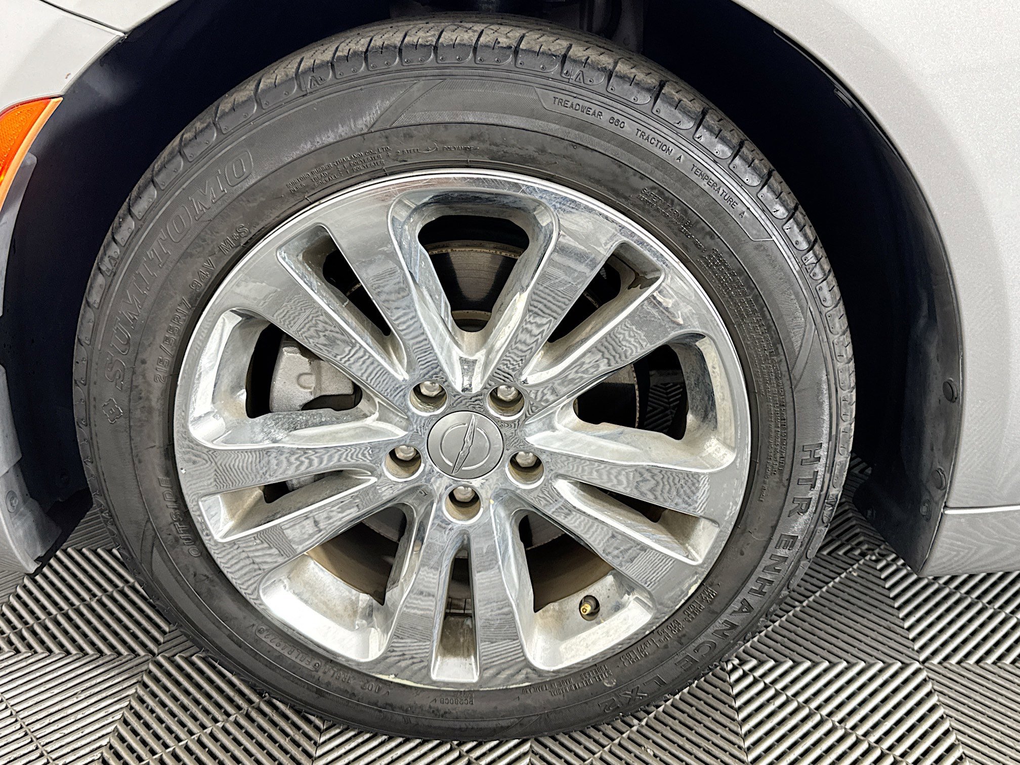 Used 2017 Chrysler 200 LX FWD image 35