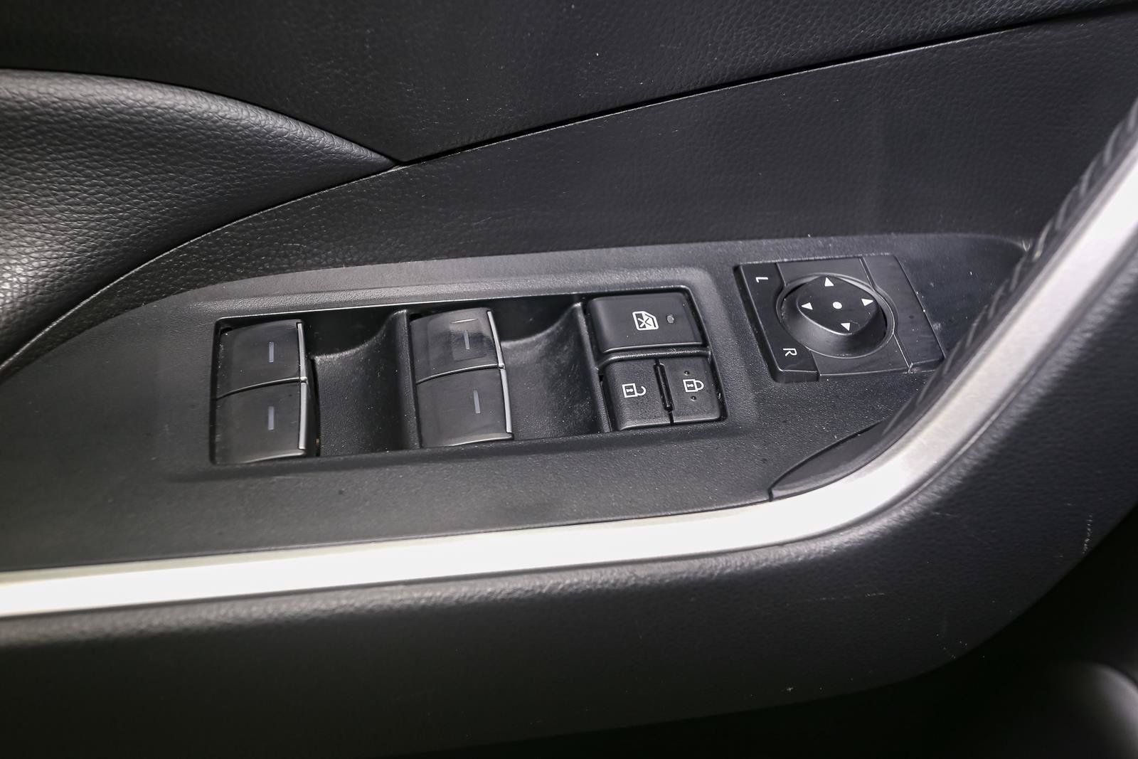 Certified 2025 Toyota RAV4 XLE AWD/4WD image 42