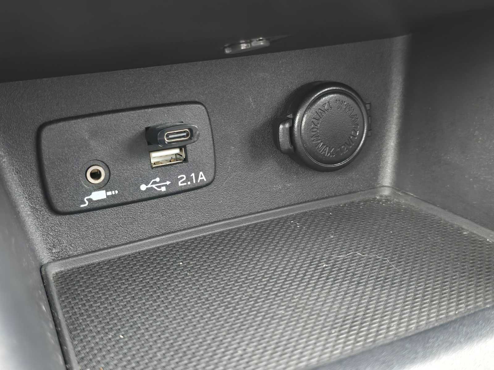 Used 2023 Subaru Forester Premium image 34