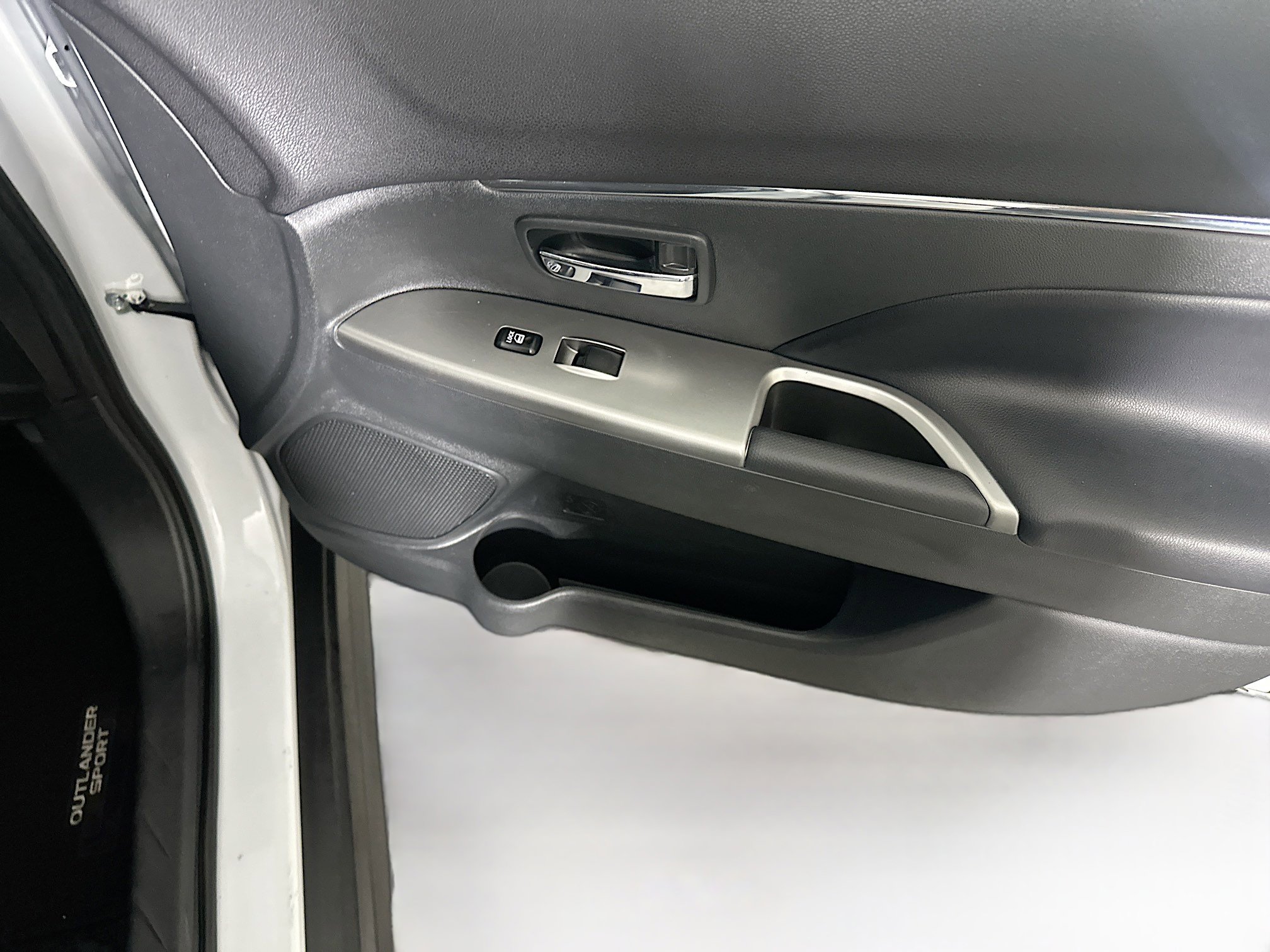 Used 2022 Mitsubishi Outlander Sport SE image 30