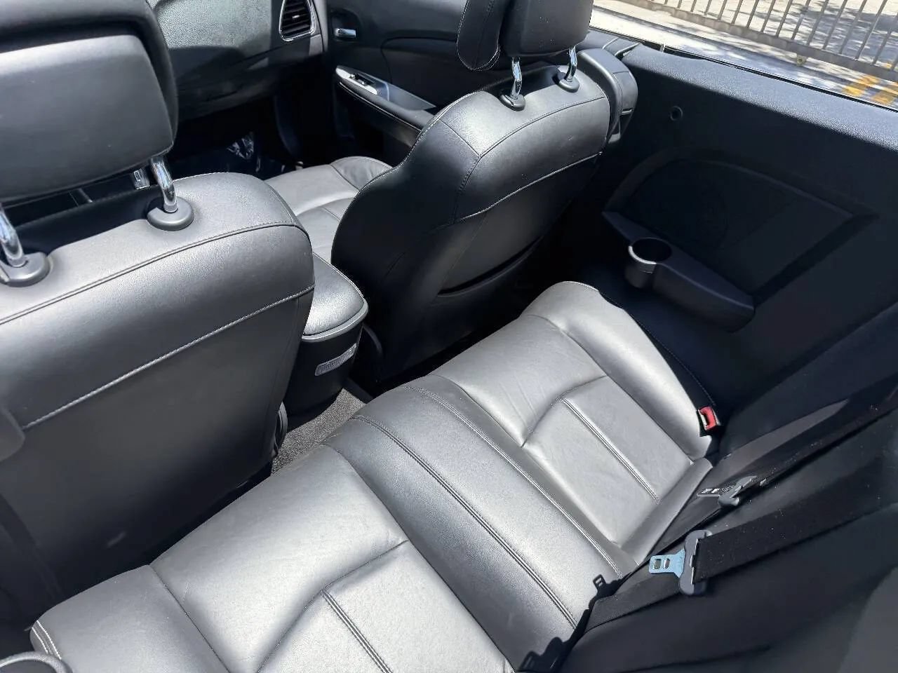 Used 2011 Chrysler 200 Limited FWD image 17
