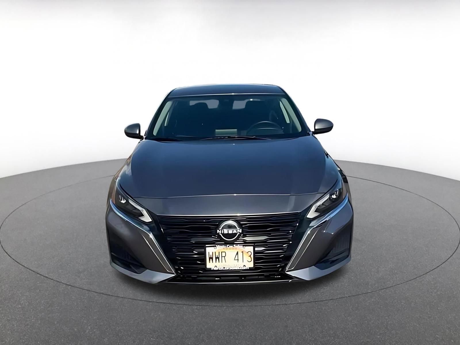 Used 2023 Nissan Altima 2.5 SV FWD image 4