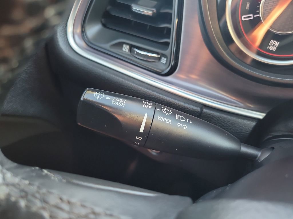 Used 2016 Dodge Challenger SXT image 23