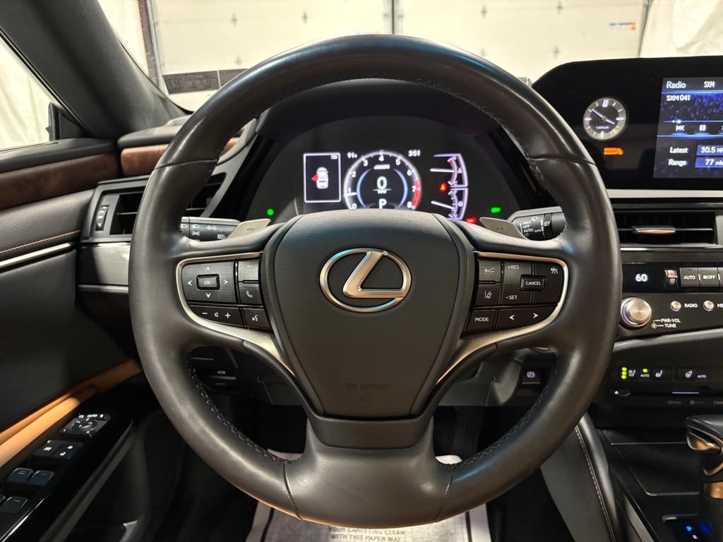 Used 2022 Lexus ES 250 w/ Premium Package AWD/4WD image 18