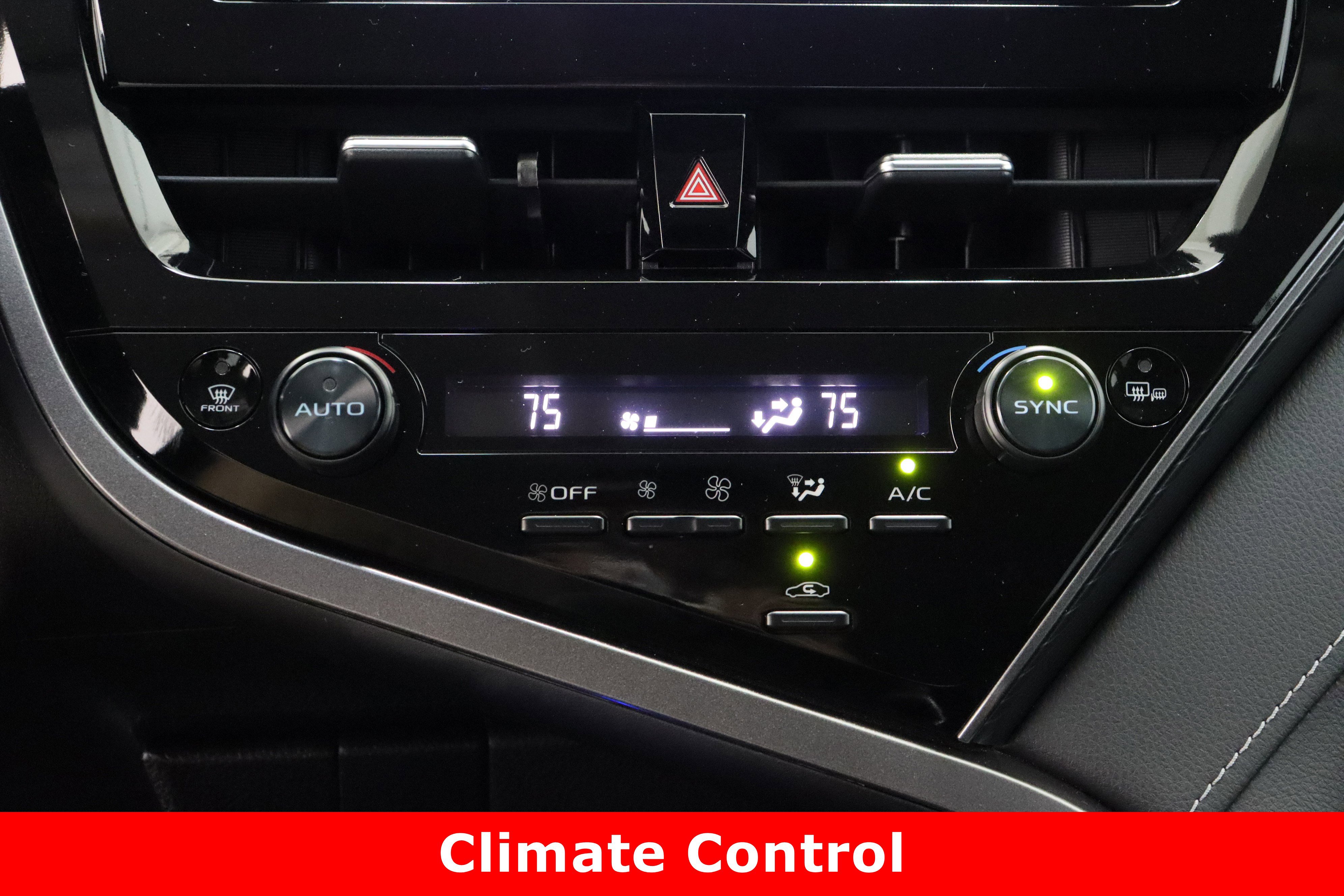 Used 2024 Toyota Camry SE image 19