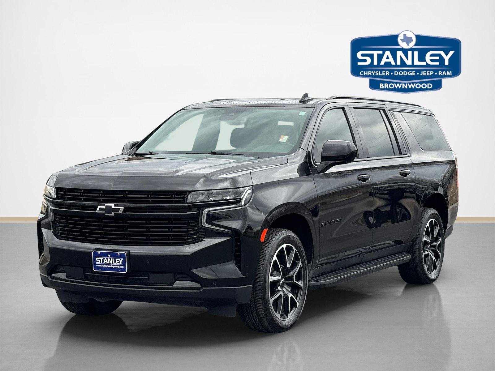 Used 2023 Chevrolet Suburban RST AWD/4WD image 3