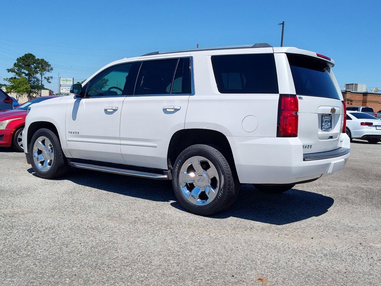 Used 2017 Chevrolet Tahoe Premier RWD image 4