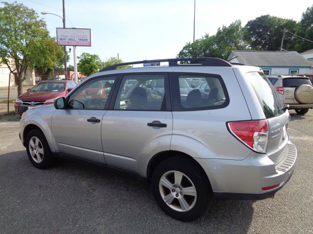 Used 2012 Subaru Forester 2.5X w/ Alloy Wheel Pkg AWD/4WD image 7